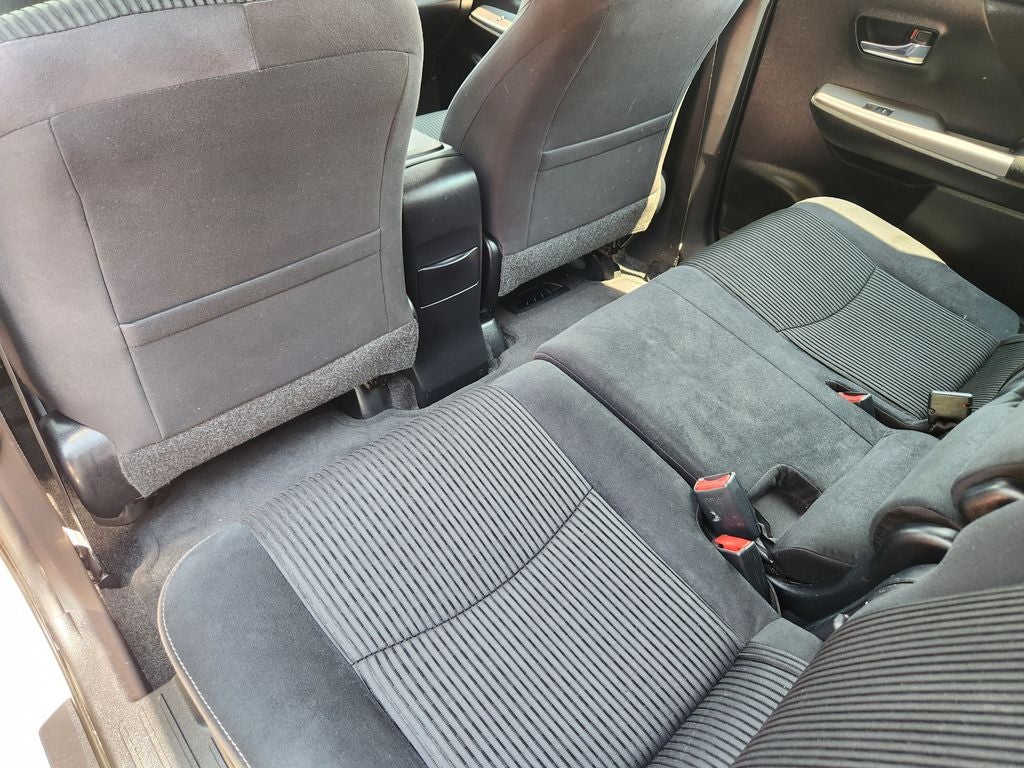 2016 Toyota Prius v Three