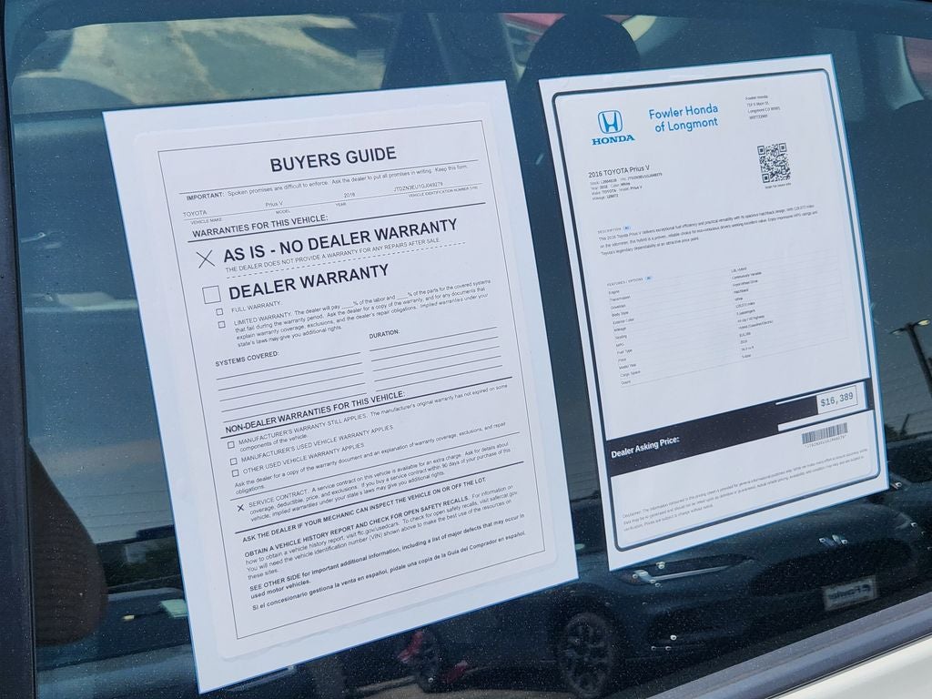 2016 Toyota Prius v Three