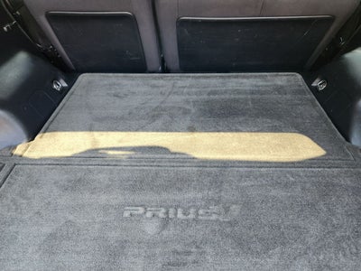 2016 Toyota Prius v Three
