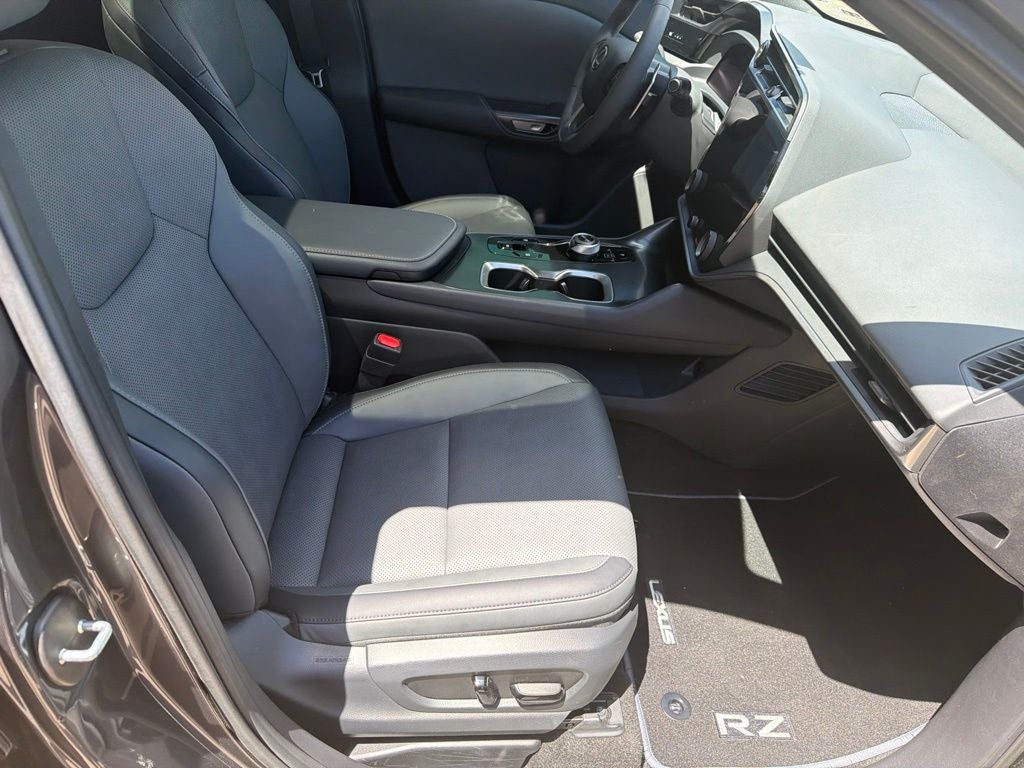 2025 Lexus RZ 450e Premium