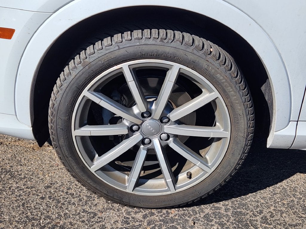2017 Audi Q3 2.0T Prestige quattro
