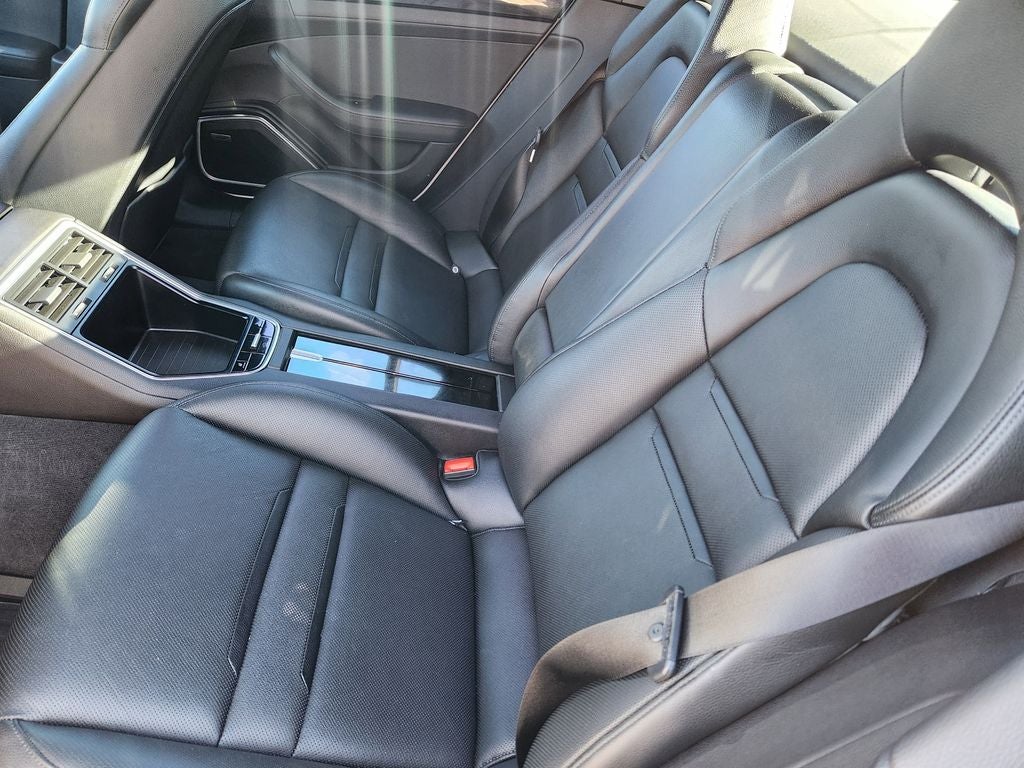 2018 Porsche Panamera 4