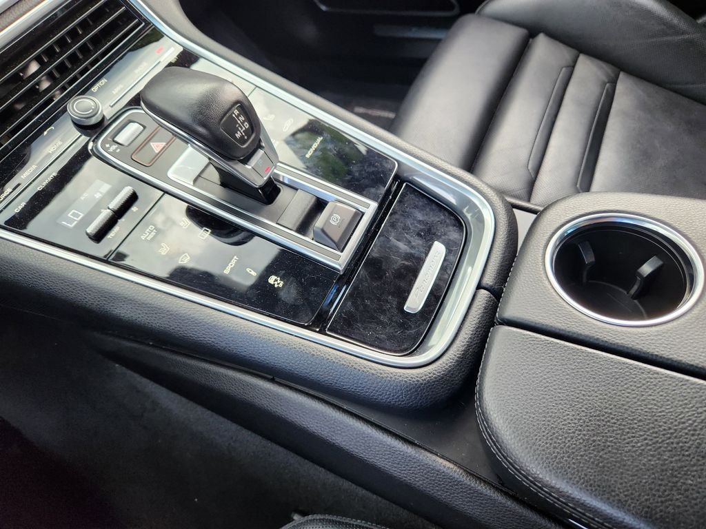 2018 Porsche Panamera 4