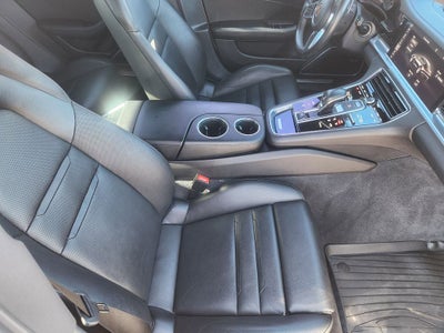 2018 Porsche Panamera 4