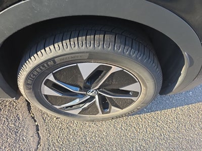 2022 Volkswagen ID.4 Pro