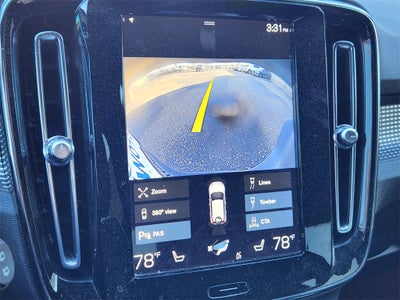 2020 Volvo XC40 R-Design