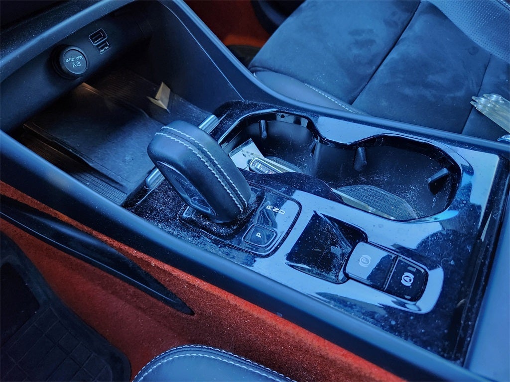 2020 Volvo XC40 R-Design