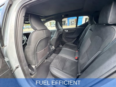 2025 Volvo XC40 B5 Plus Dark Theme