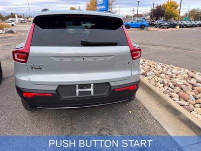2025 Volvo XC40 B5 Plus Dark Theme
